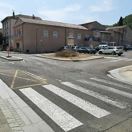 Entire Place Downtown Le Teil